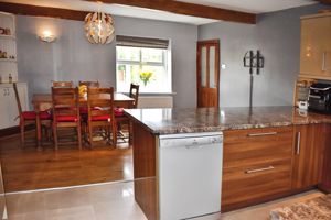 Kitchen- click for photo gallery